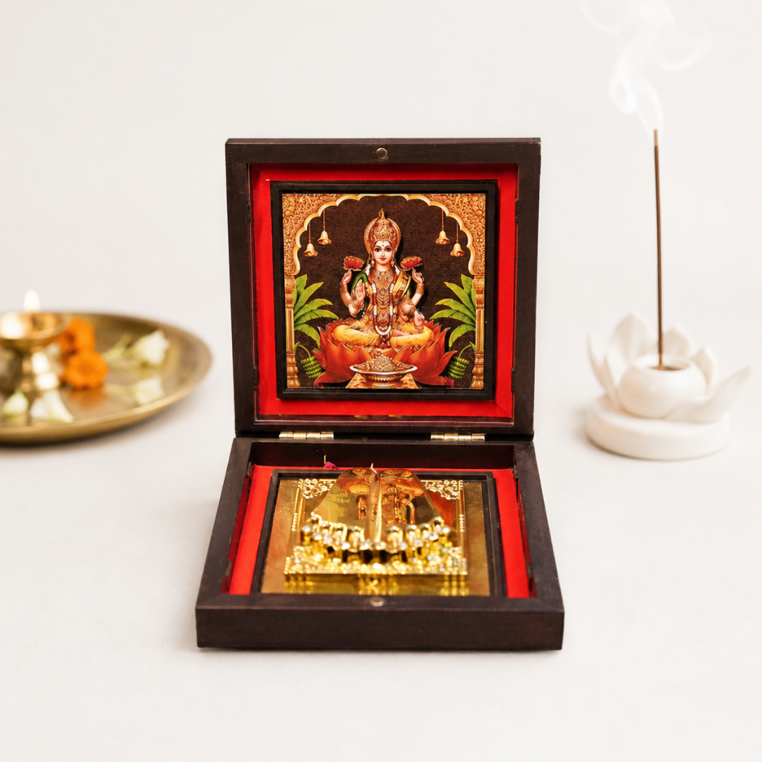 Lakshmi Charan Chinh Box – Divine Footprints of Maa Lakshmi for Wealth, Prosperity & Good Fortune