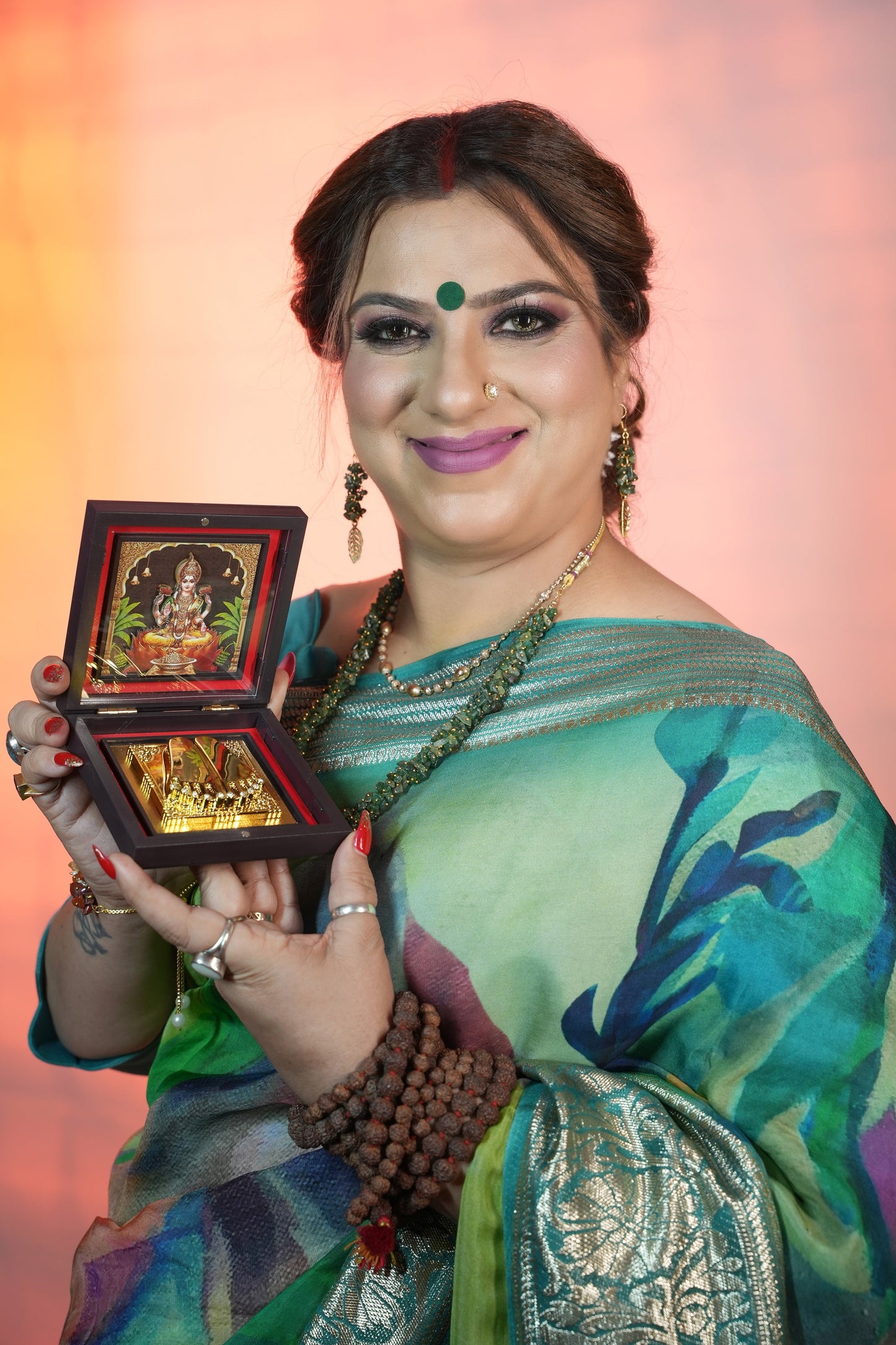 Lakshmi Charan Chinh Box – Divine Footprints of Maa Lakshmi for Wealth, Prosperity & Good Fortune