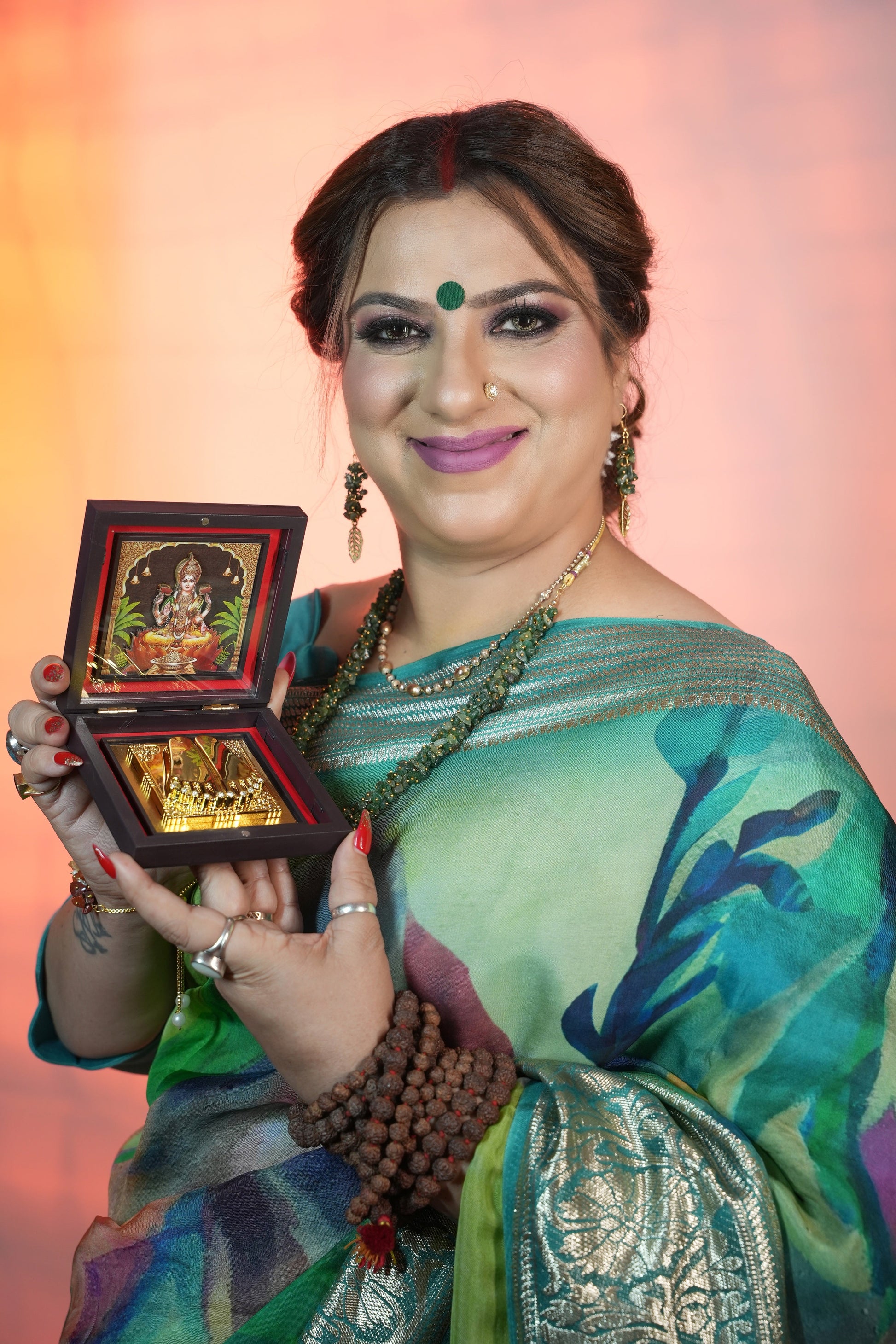 Lakshmi Charan Chinh Box – Divine Footprints of Maa Lakshmi for Wealth, Prosperity & Good Fortune