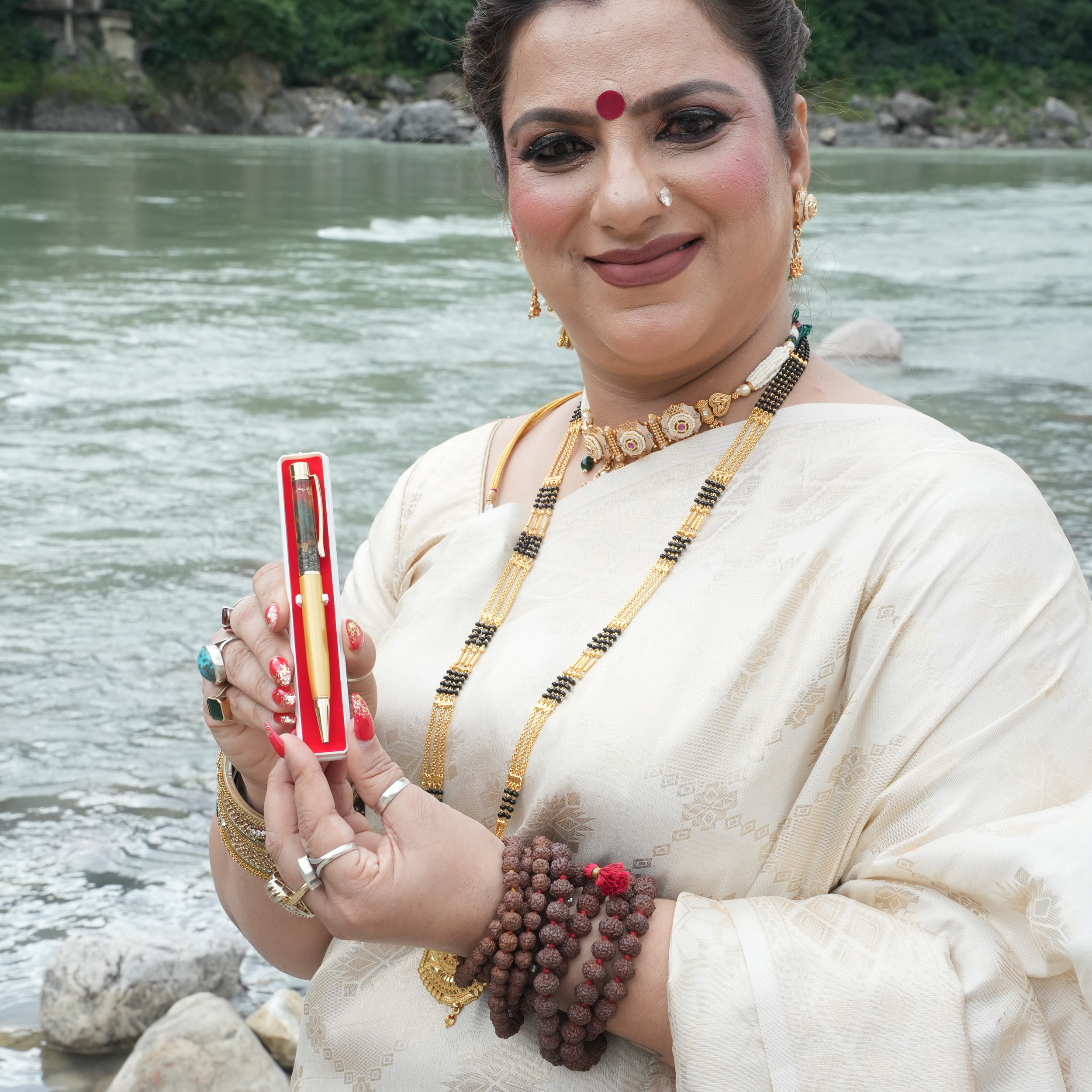 Wealth & Success Crystal Pen – Infused with Pyrite, Green Aventurine & Yellow Citrine